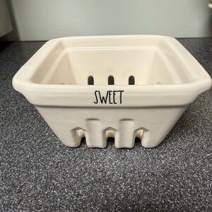 Rae Dunn Ceramic Berry Basket - Cream